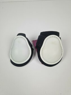 QHP shet achter white